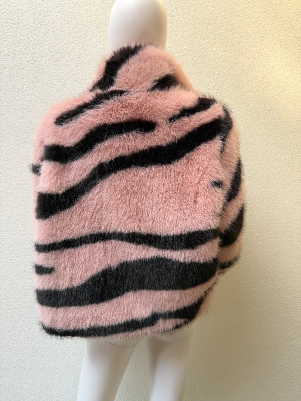 SUPER Soft Pink & Black Animal Print Plush Faux Fur Zebra Coat - Picture 13 of 16
